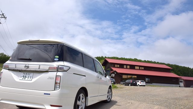 レンタカーとカーシェア徹底比較！料金・時間・長期利用で見るお得な使い分け